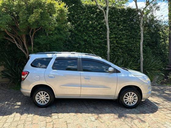 CHEVROLET SPIN 1.8 ACTIV 8V FLEX 4P AUTOMÁTICO
